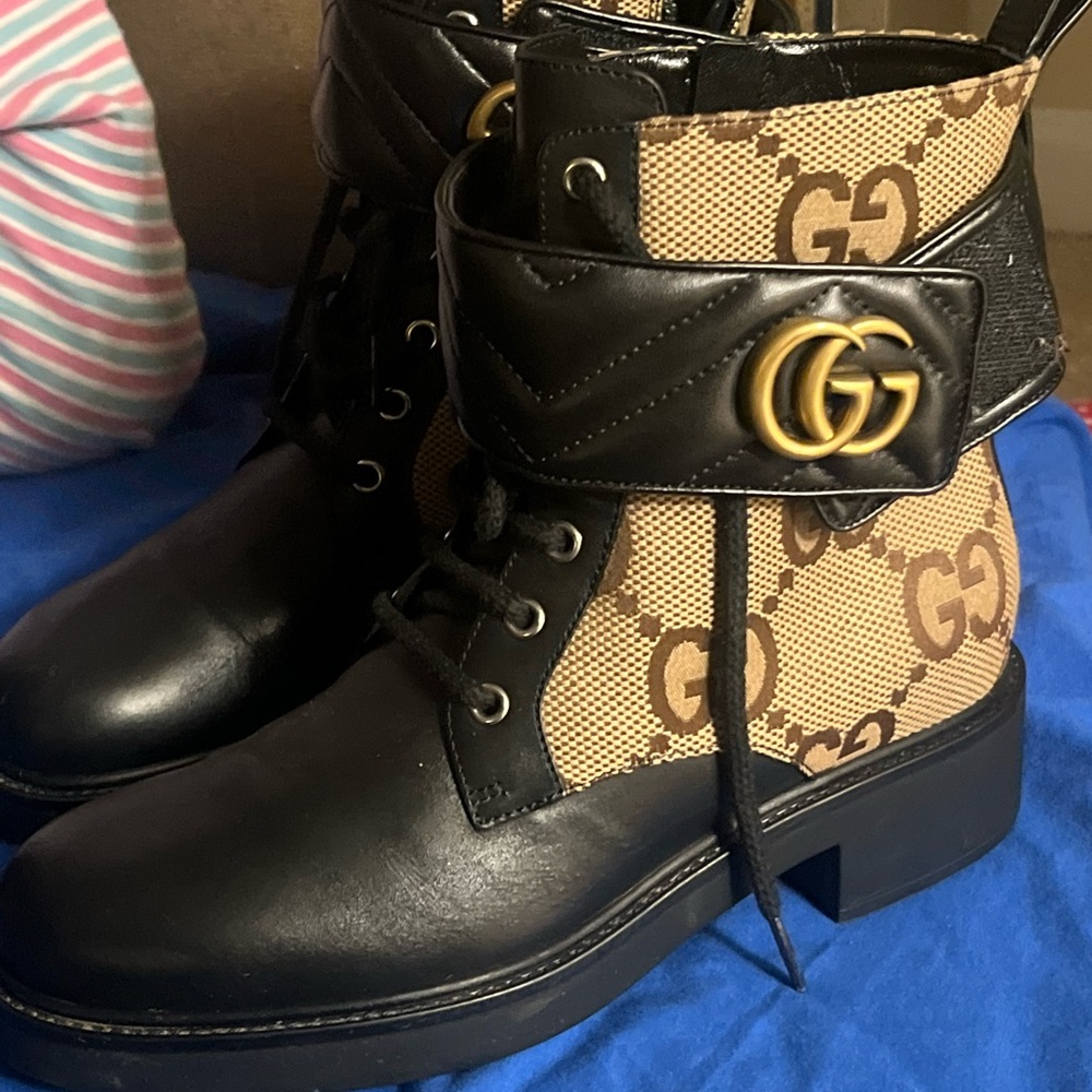 Gucci boots worn twice way to tight - Picture 6 of 8